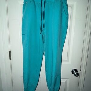 Figs High Wasisted Zamora Joggers in Oasis